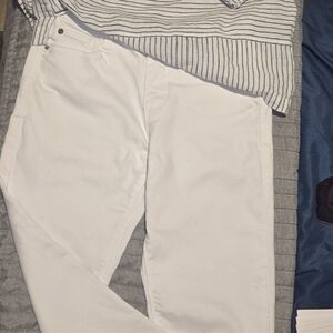 Tahari Shirt & Curve Appeal Jean Set. Shirt Large, Jeans 2/26. Fit Like A 4